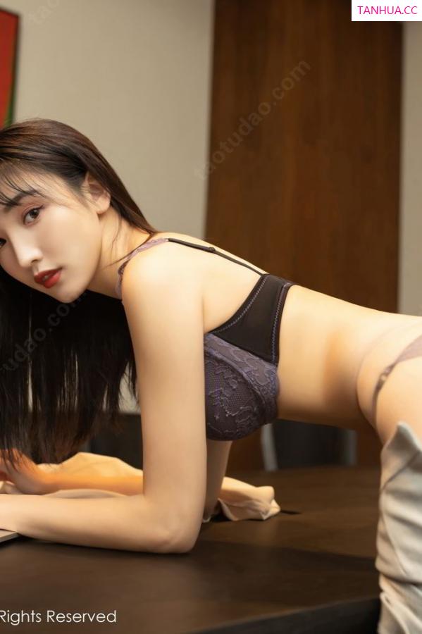 陆萱萱  [XiuRen]高清写真图 2021.01.08 No.2987 陆萱萱第33张图片